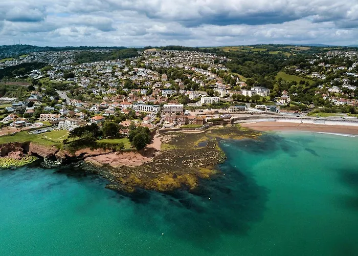 Discover the Perfect Family-Friendly Accommodations in Torquay