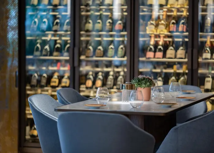 Hotel di Lusso con Piscina a Milano