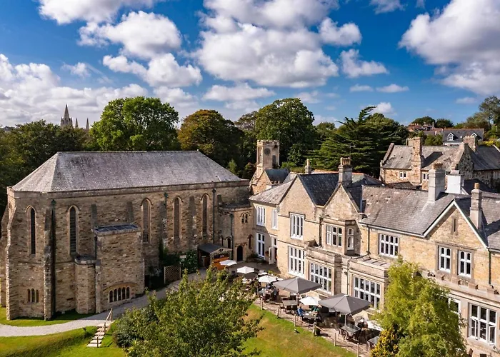 Discover the Best Hotels in Truro UK for Your Stay